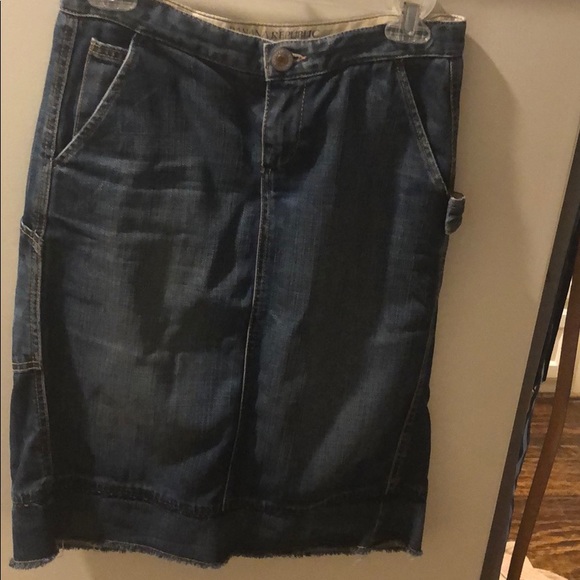 Mid length jean skirt - Picture 1 of 5
